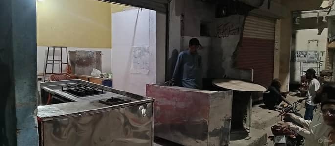 Tea counter with side counter