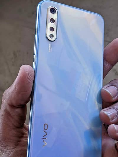 vivo s1 6 128 da 03109626907 whatsap exchange possible