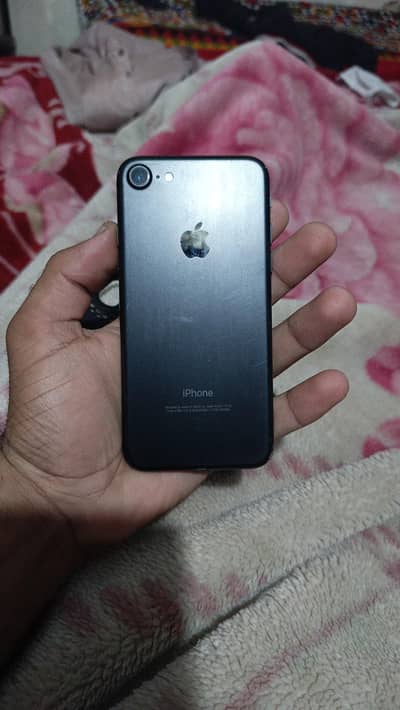 Iphone 7 32GB water Pack