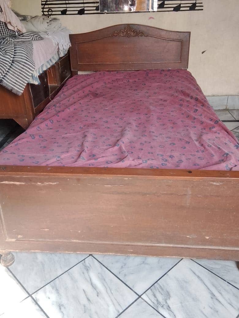 Single Bed 0