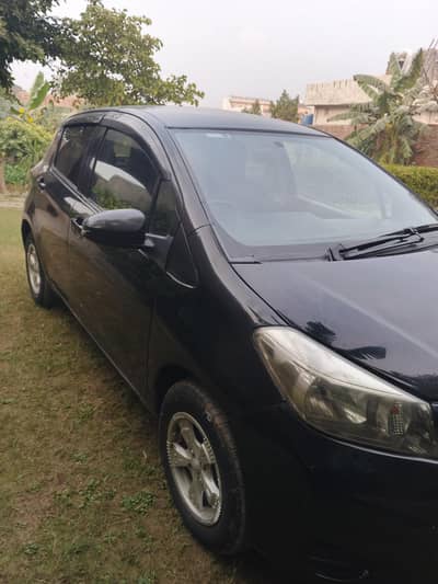 Toyota vitz 11/15