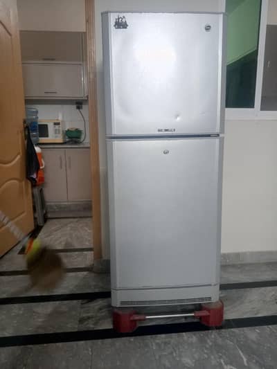 10 cubic FEET REFRIGERATOR PEL