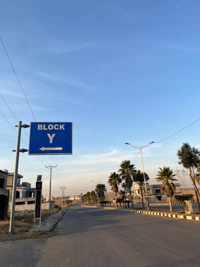 New City, Y-Block, Major Road, 10 Marla Plot