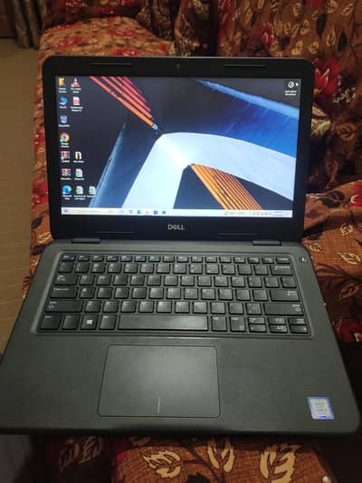 Dell Laptop latitude 3300 i3 7th generation
