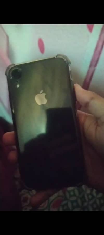 Apple iPhone Xr dual sim 128 gb 80 % battery