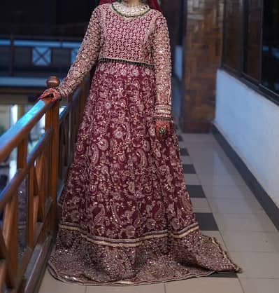 I want to sale bridal dress available in new condition