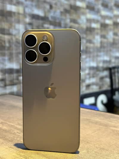 Apple iPhone 15 Pro Max | Complete Box with Orignal Cable