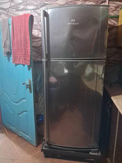 Dawlance freezer (full size )