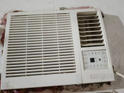 original remot all ok rath 8 ganty chalta h 4 unit leta