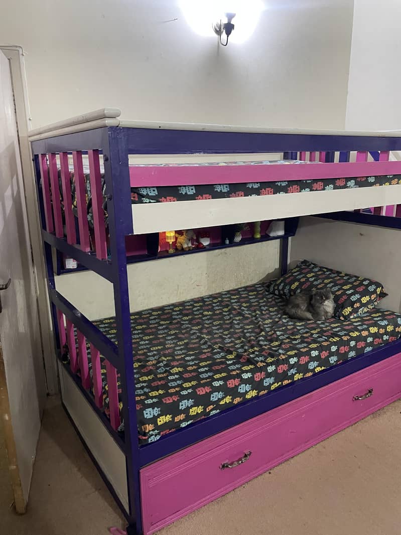 bunk bed, 0
