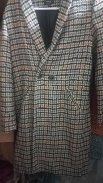 BRANDED COATS, JEANS AND SWEATERS