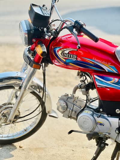 Urgent Sale Karnii Ha  New Bike Ha Bilkul