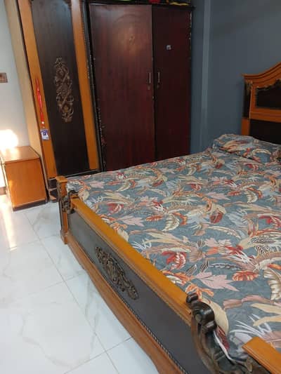 Bed set with 02 twin cupboard
