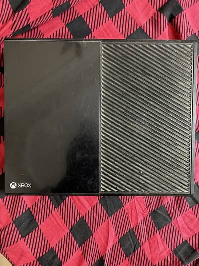 XBOX ONE FAT EDITION WITH ONE CONTROLLER