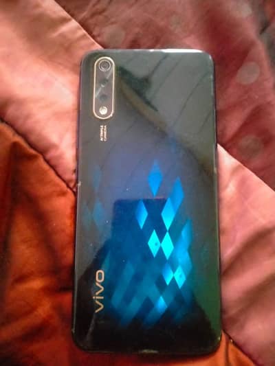 vivo s1 hai 10 by 10 creation ke Sath hai