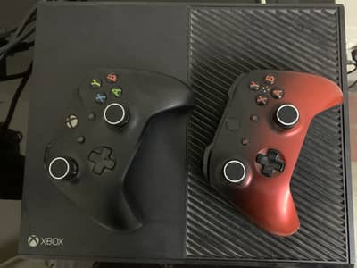Xbox One 1TB with Two controllers