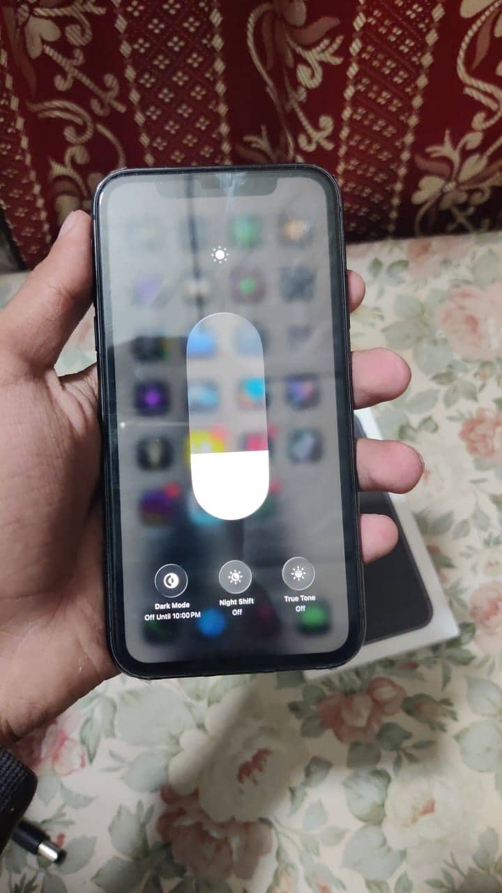 Apple iPhone 11 3