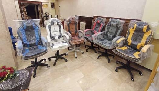 Gaming Chair/Revolving chair/Office chairs