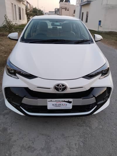 Toyota Yaris hatchback model 2024 1.3 auto total genuine body