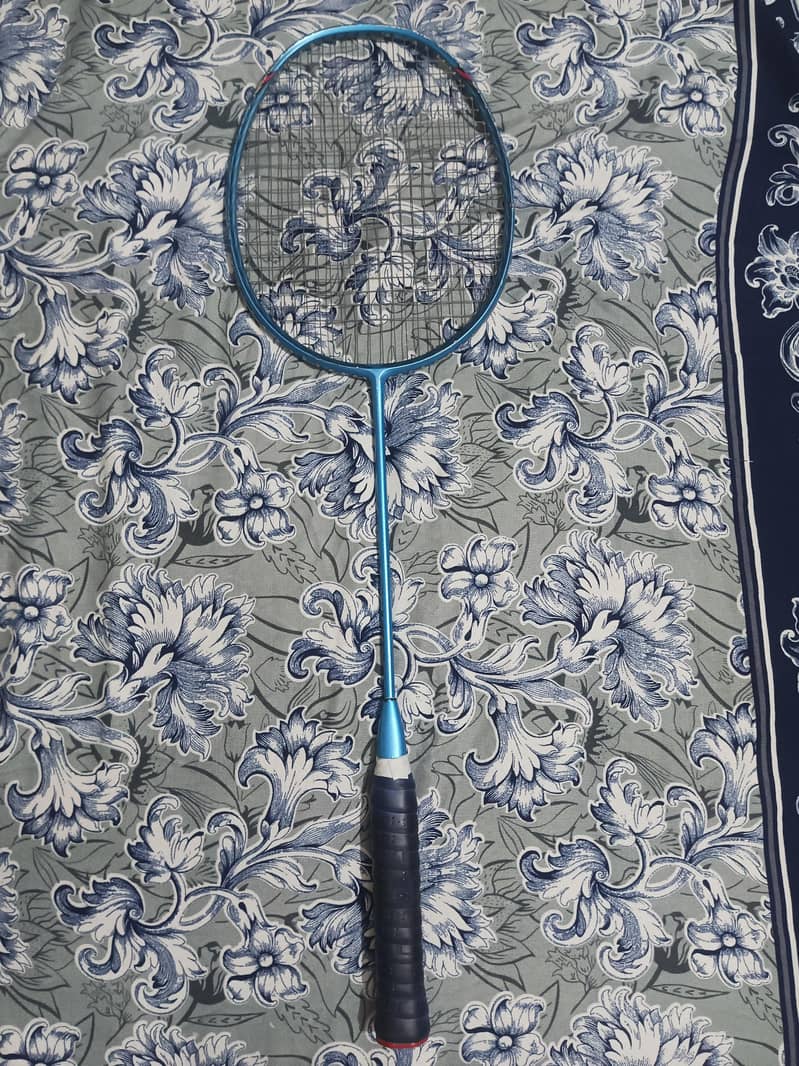 Second hand racket 0