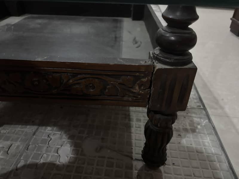 Single peice Table 0