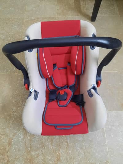 Baby Carl Seat & Carrycot – Slightly Used, Very Clean