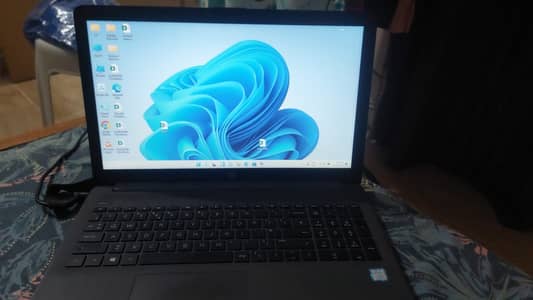 Hp laptop Windows 11 pro