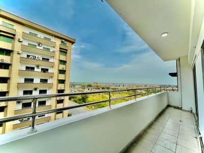 10 MARLA 3 BEDROOM 2ND FLOOR APARTMENT AVAILABLE FOR RENT