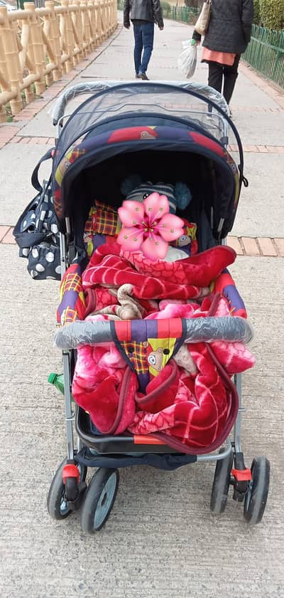 6 months used baby stroller