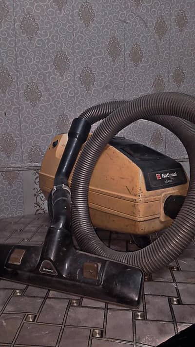 National Vaccume Cleaner | 1200 w/Air Power 190