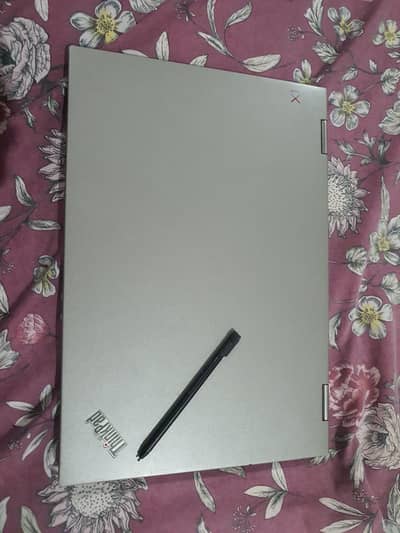 Lenovo X1 Yoga Core i7 8th Gen 256gb 8gb