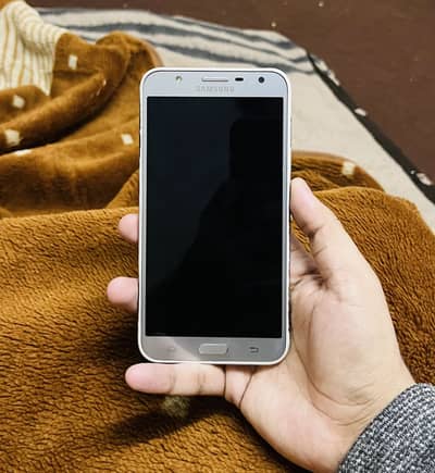 Samsung Galaxy J7