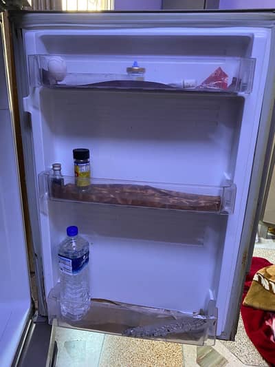 PEL REFRIGERATOR