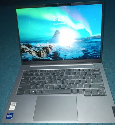 i7 . . . . . 13 gen brand new