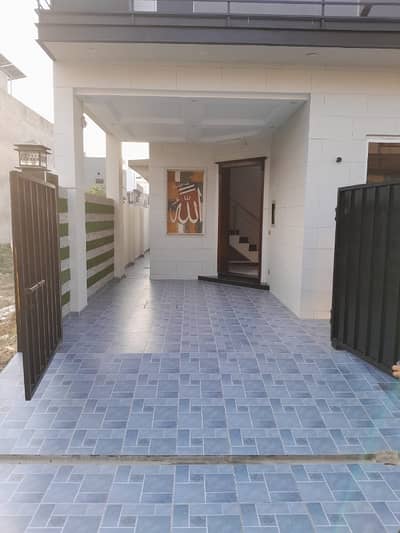 5 Marla Modern House For Sale P Block