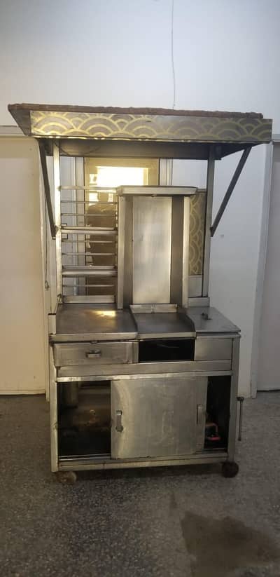 shorwa and zinger and biryani cash counter