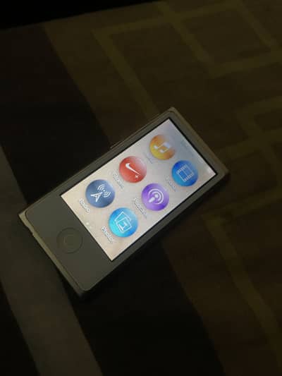 APPLE IPOD NANO 7TH GENERATION
