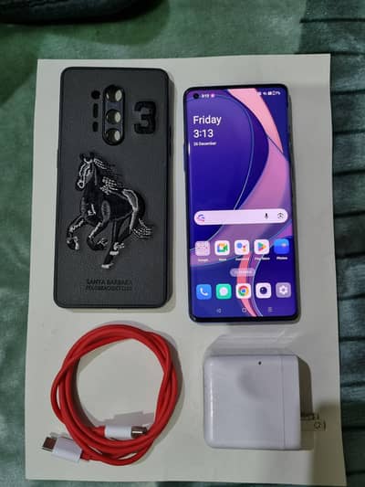 OnePlus 8 Pro 12/256 Dual SIM 100% clean display