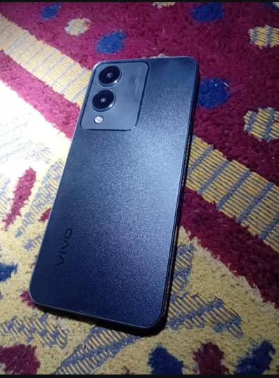 Vivo y17S 6/128 with charger pta Approved