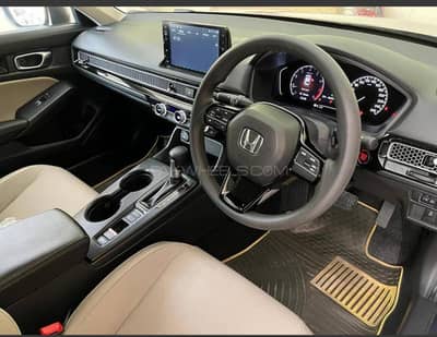 seling urgent. . final price