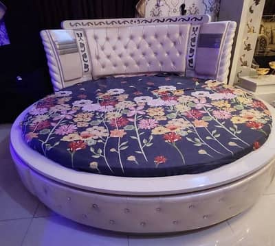 Classy bed set for sale