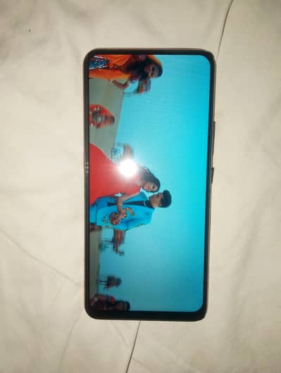 vivo v15 8. RAM 256. GP all okay no open PTA OFF