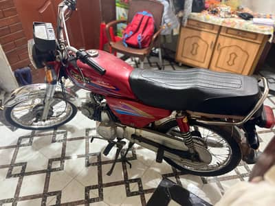 Self Start Treat Motorcycle 70 cc