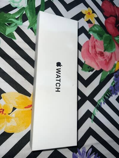 apple watch se2 40mm brand new only 1 week used for sale 100 heathl