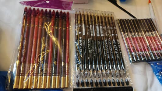 Makeup Pencils Package
