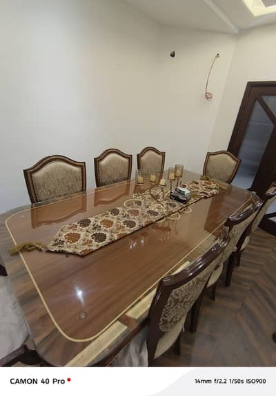 Set of 8 chairs Dining table