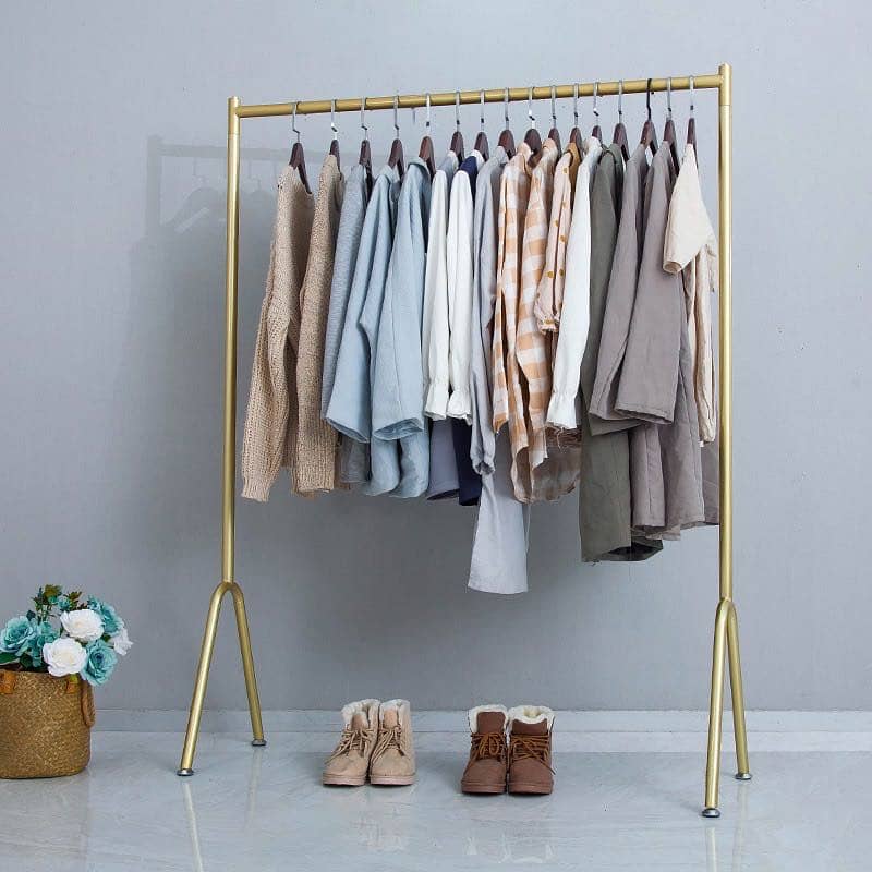 Clothes stand 3