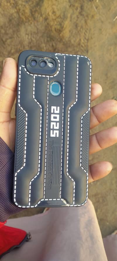 Oppo A7 ram 4?64 gaming mobile he