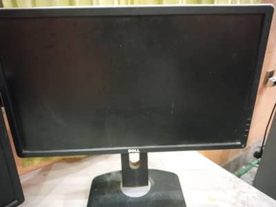 24* Dell LCDs