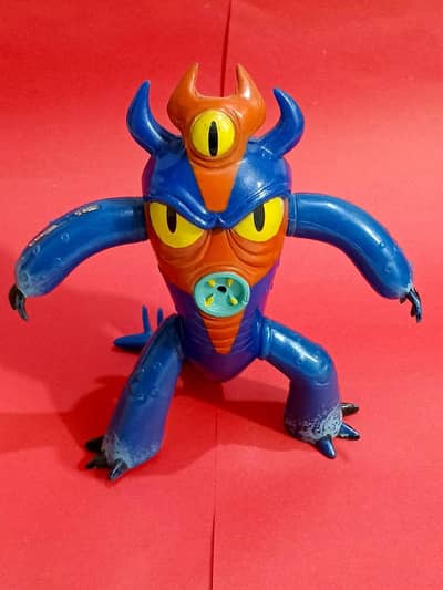 FIGURES OF DIFFERENT CARTOONS BEN10, BIG HERO 6 , SMURFS MORE